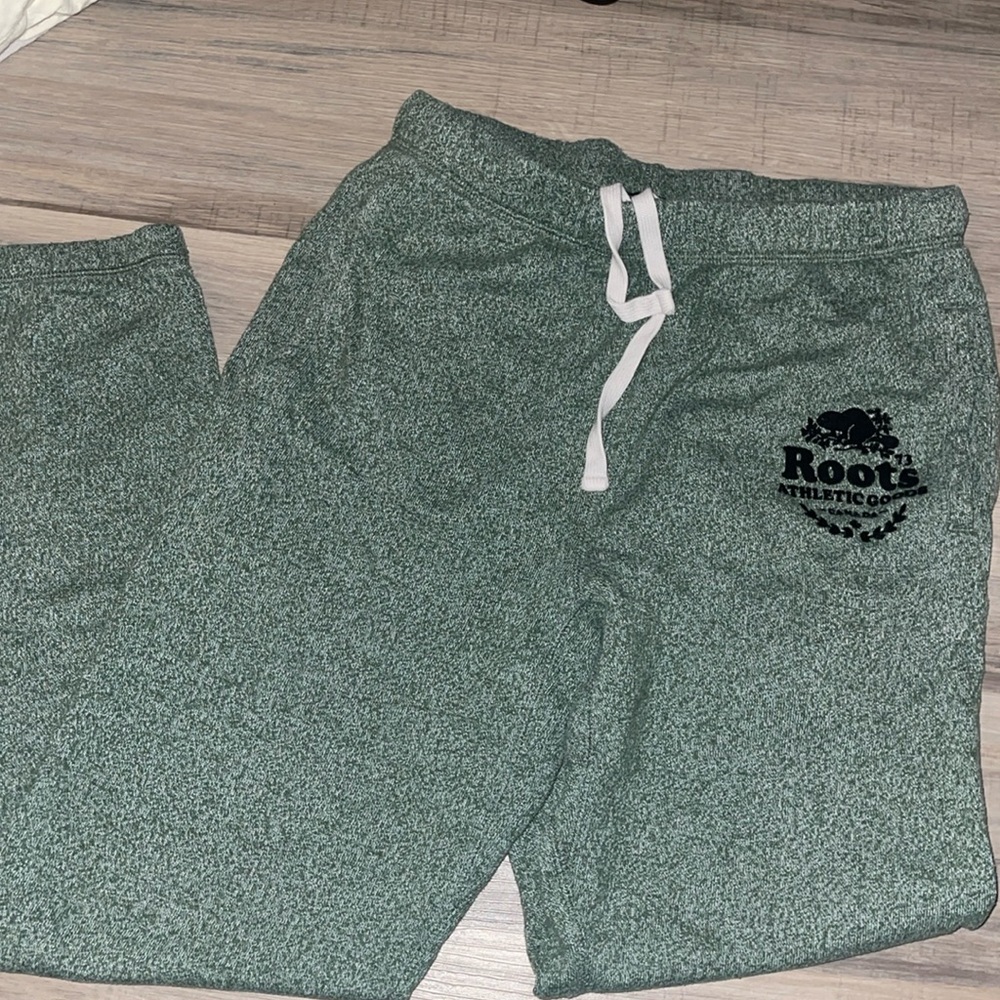 roots green unisex sweats